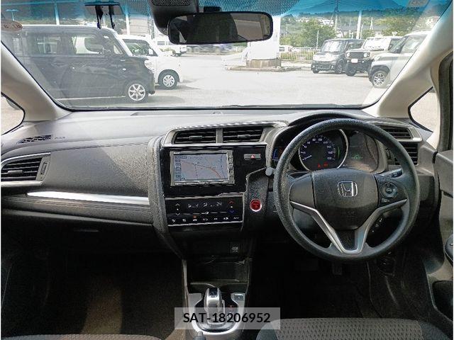 Honda FIT HYBRID 2019-08 7616573-2