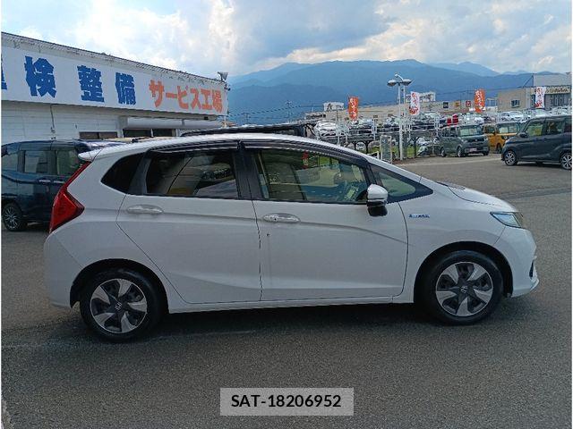 Honda FIT HYBRID 2019-08 7616573-3
