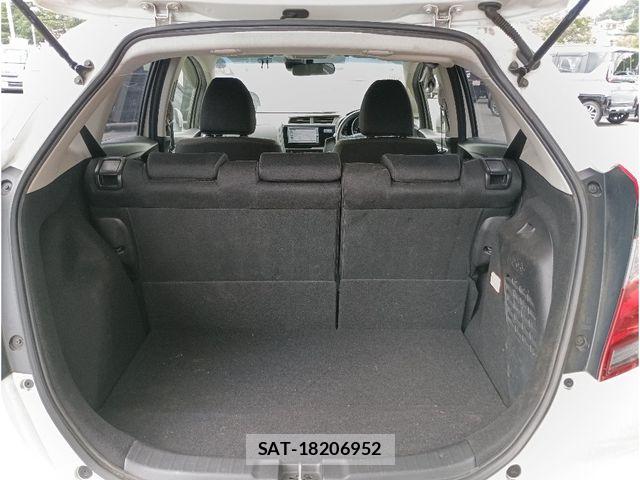 Honda FIT HYBRID 2019-08 7616573-5