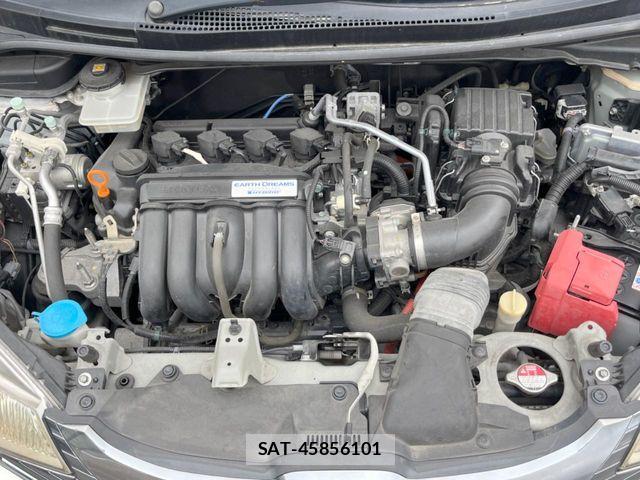 Honda FIT HYBRID 2015-03 7616575-19