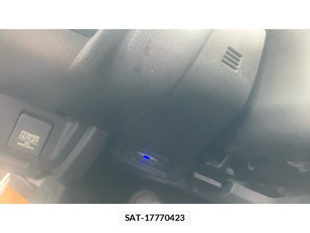 Honda FIT HYBRID 2014-10 7616585-12
