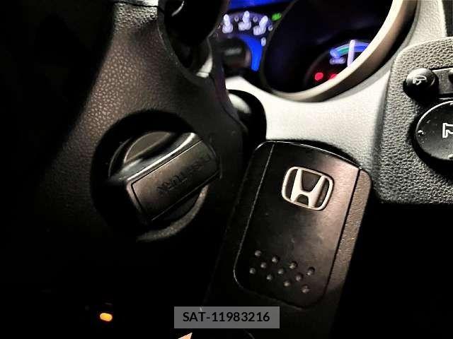 Honda FIT HYBRID 2012-05 7616586-6