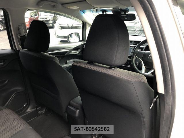 Honda FIT HYBRID 2019-05 7616571-16