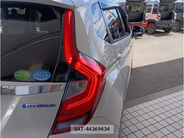 Honda FIT HYBRID 2019-05 7616570-3