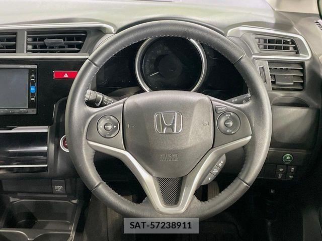 Honda FIT HYBRID 2016-02 7616569-10