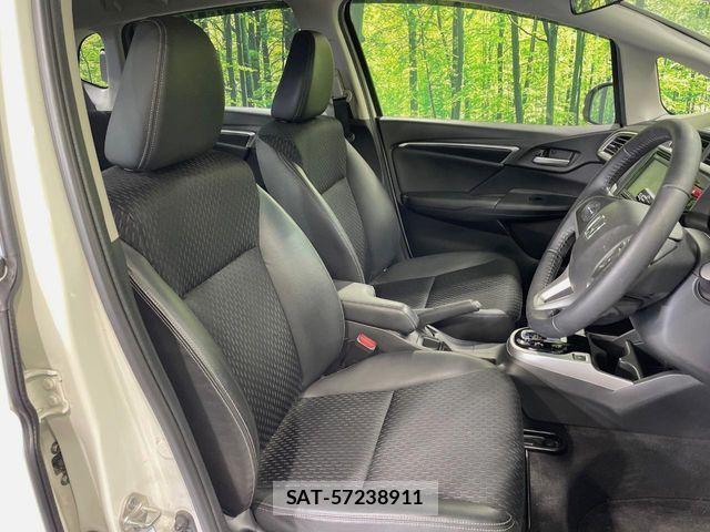 Honda FIT HYBRID 2016-02 7616569-7