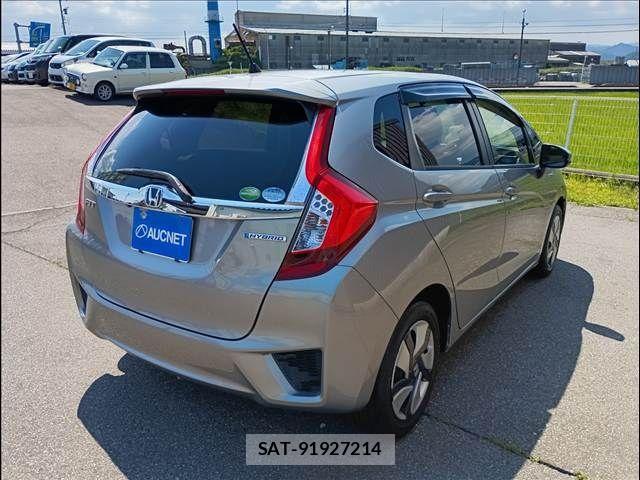 Honda FIT HYBRID 2013-12 7616577-2