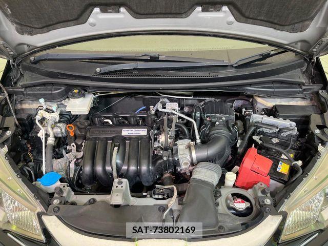 Honda FIT HYBRID 2017-06 7616572-17