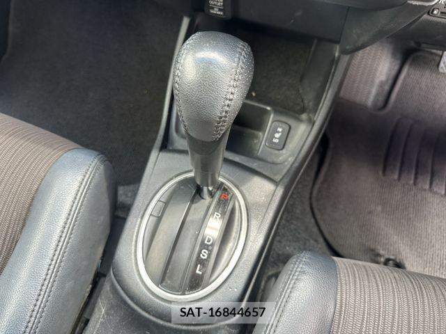 Honda FIT HYBRID 2013-03 7616584-10