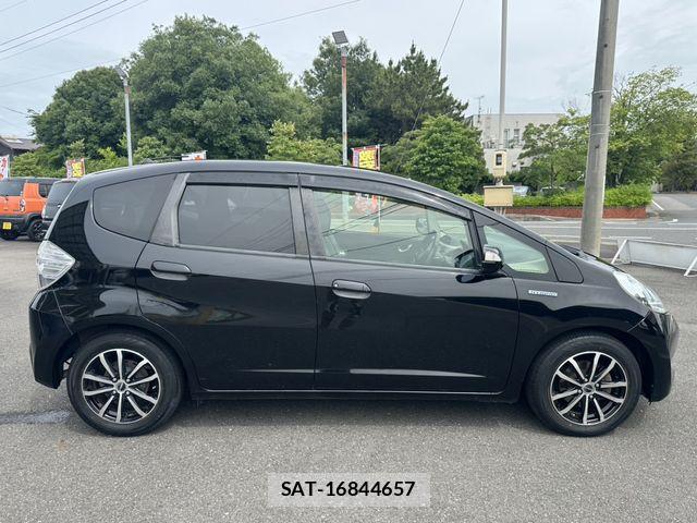 Honda FIT HYBRID 2013-03 7616584-17