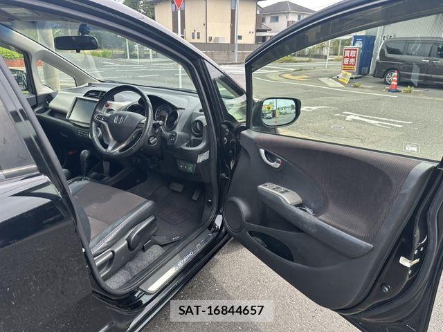 Honda FIT HYBRID 2013-03 7616584-28
