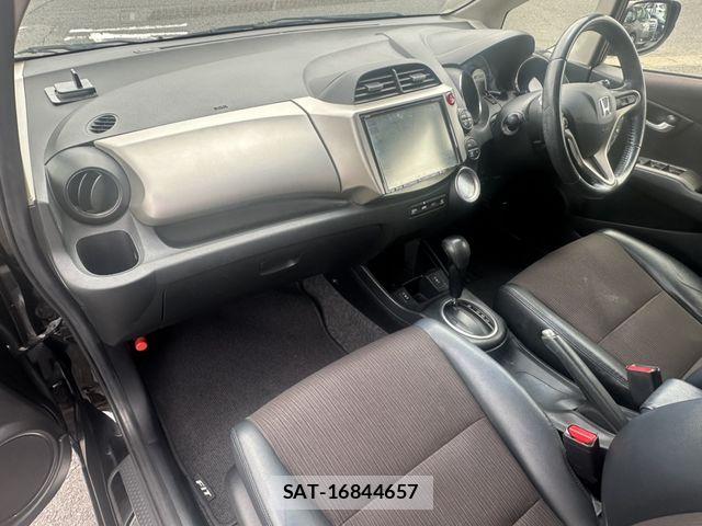 Honda FIT HYBRID 2013-03 7616584-2