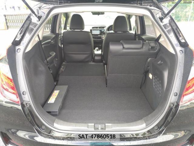 Honda FIT HYBRID 2019-08 7723348-25