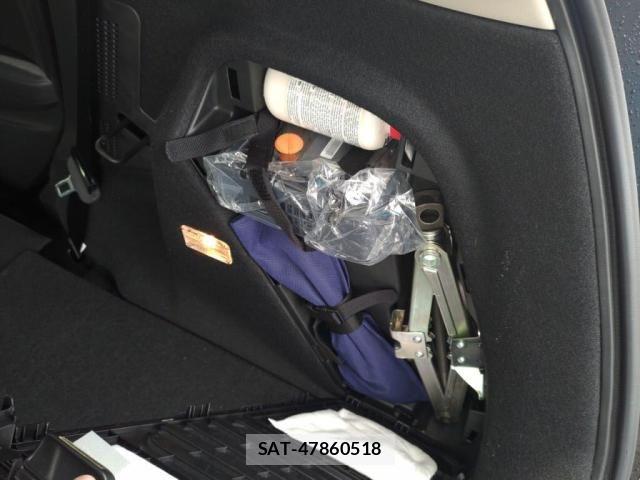 Honda FIT HYBRID 2019-08 7723348-27