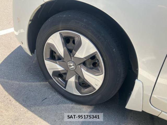 Honda FIT HYBRID 2016-03 7723368-9