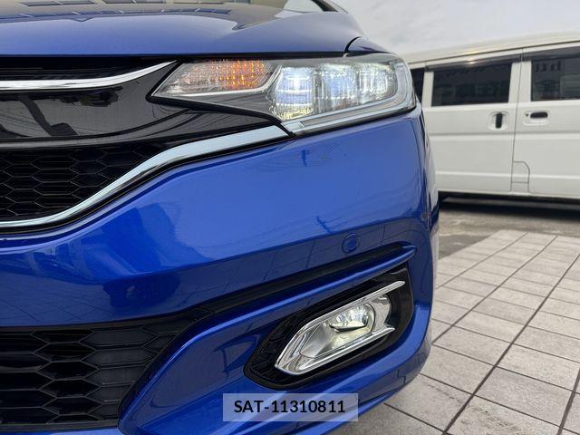 Honda FIT HYBRID 2017-06 7723357-12