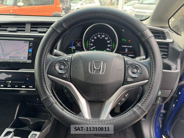 Honda FIT HYBRID 2017-06 7723357-16