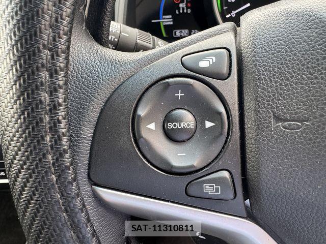 Honda FIT HYBRID 2017-06 7723357-18