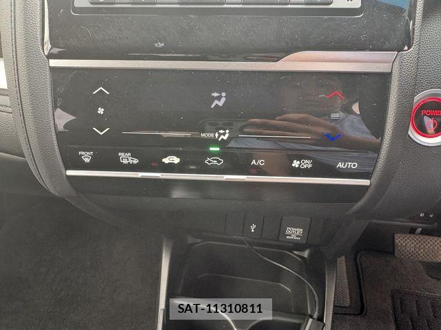 Honda FIT HYBRID 2017-06 7723357-27