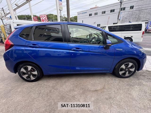 Honda FIT HYBRID 2017-06 7723357-5