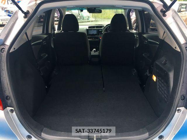 Honda FIT HYBRID 2019-08 7723354-13