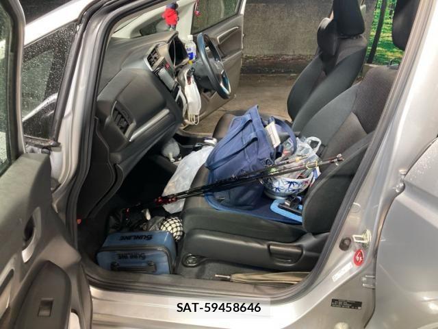Honda FIT HYBRID 2017-01 7723361-12