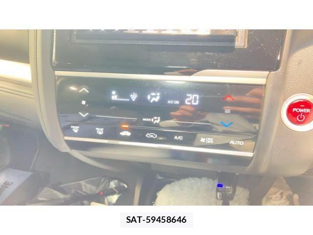 Honda FIT HYBRID 2017-01 7723361-15