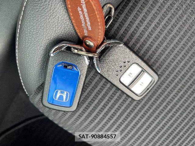 Honda FIT HYBRID 2017-07 7723351-25