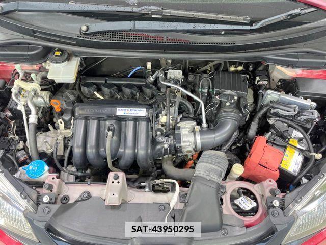 Honda FIT HYBRID 2015-06 7784954-17