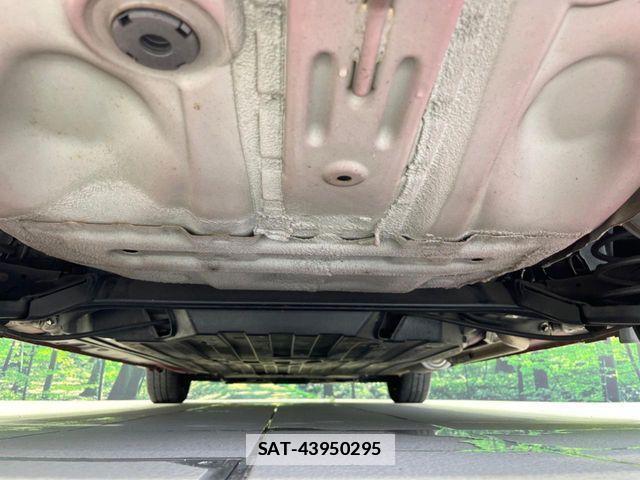 Honda FIT HYBRID 2015-06 7784954-18