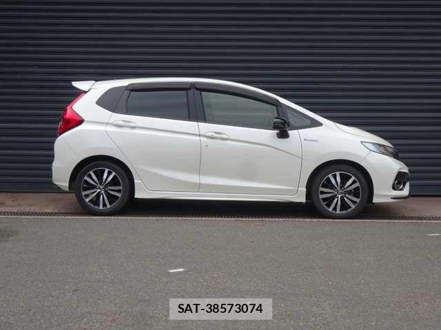 Honda FIT HYBRID 2018-02 7784955-10