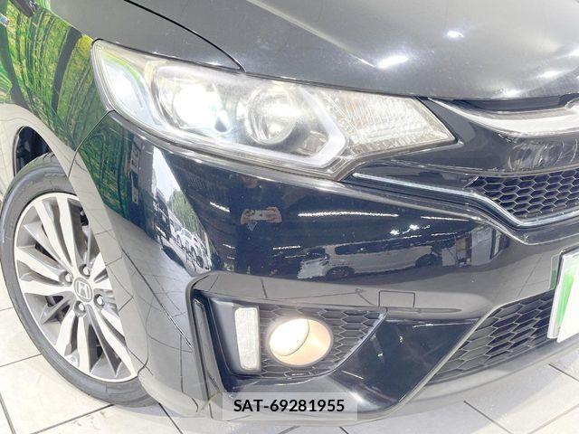 Honda FIT HYBRID 2016-06 7784957-11
