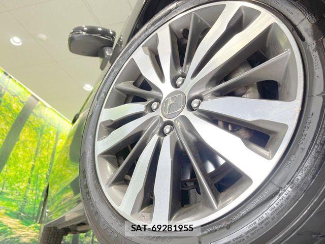 Honda FIT HYBRID 2016-06 7784957-12