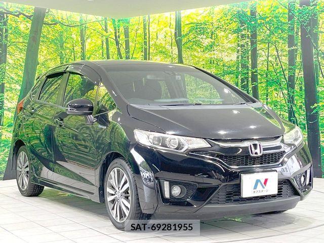 Honda FIT HYBRID 2016-06 7784957-15