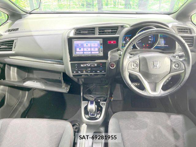 Honda FIT HYBRID 2016-06 7784957-1