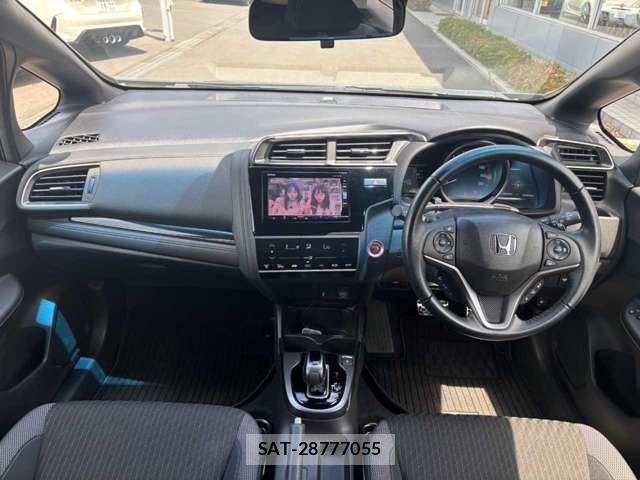 Honda FIT HYBRID 2017-12 7784962-5