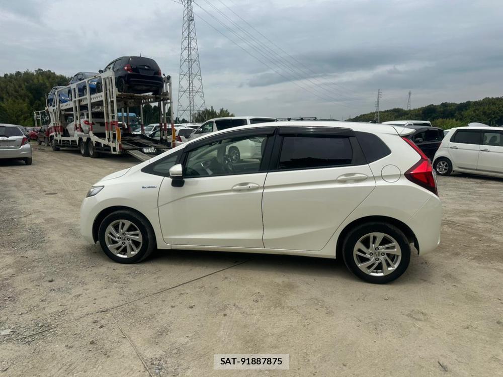 Honda FIT HYBRID 2013 7175272-1