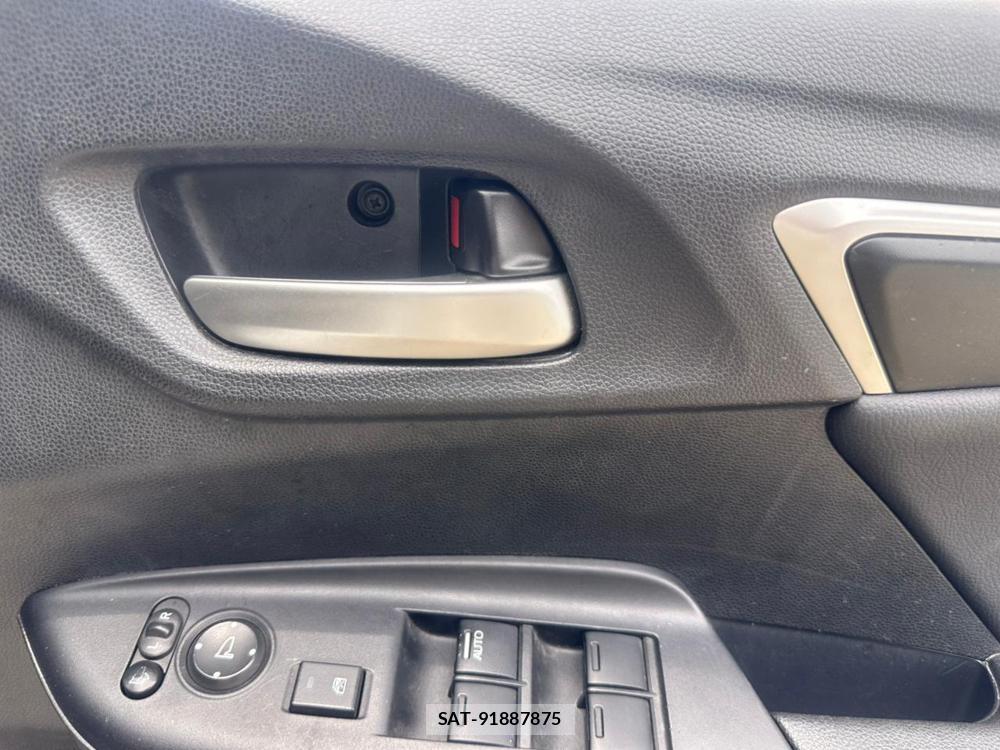 Honda FIT HYBRID 2013 7175272-19