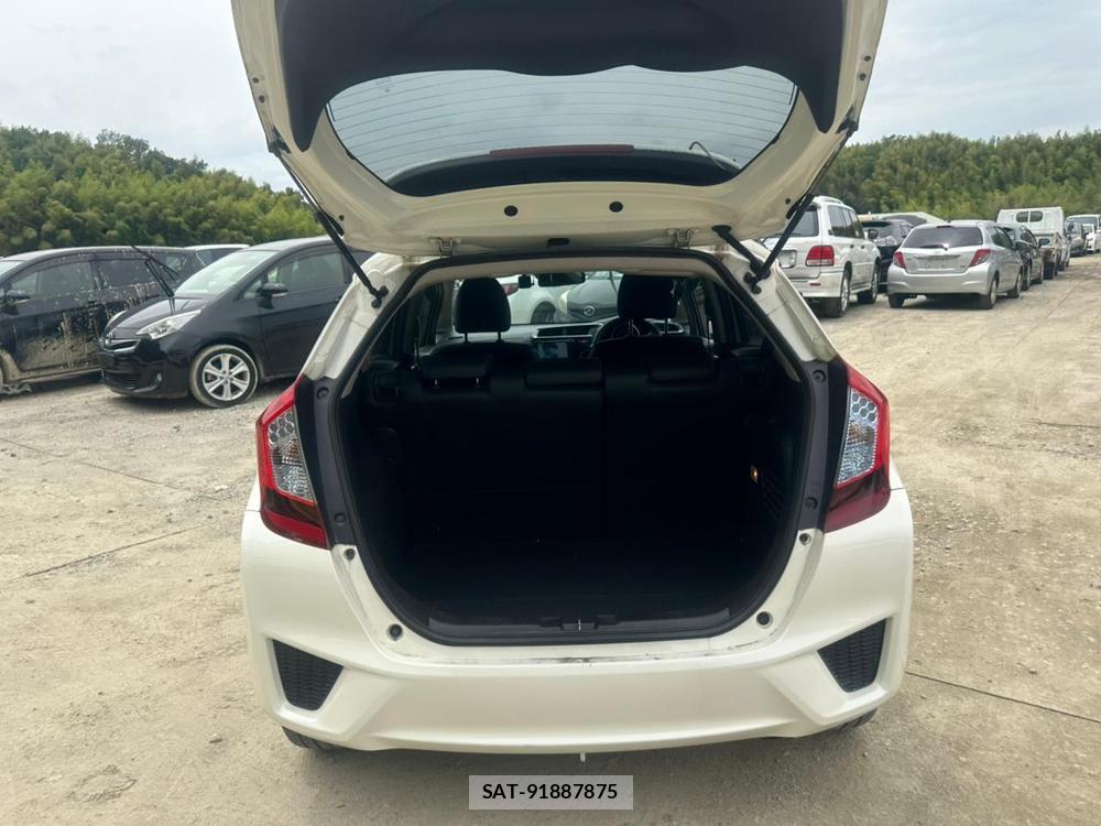Honda FIT HYBRID 2013 7175272-22
