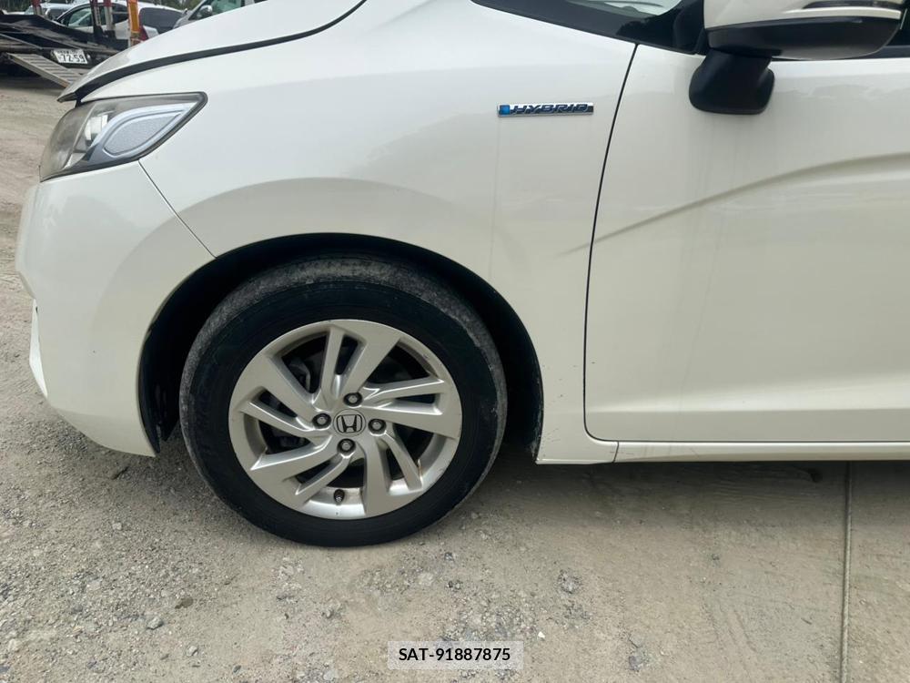 Honda FIT HYBRID 2013 7175272-26