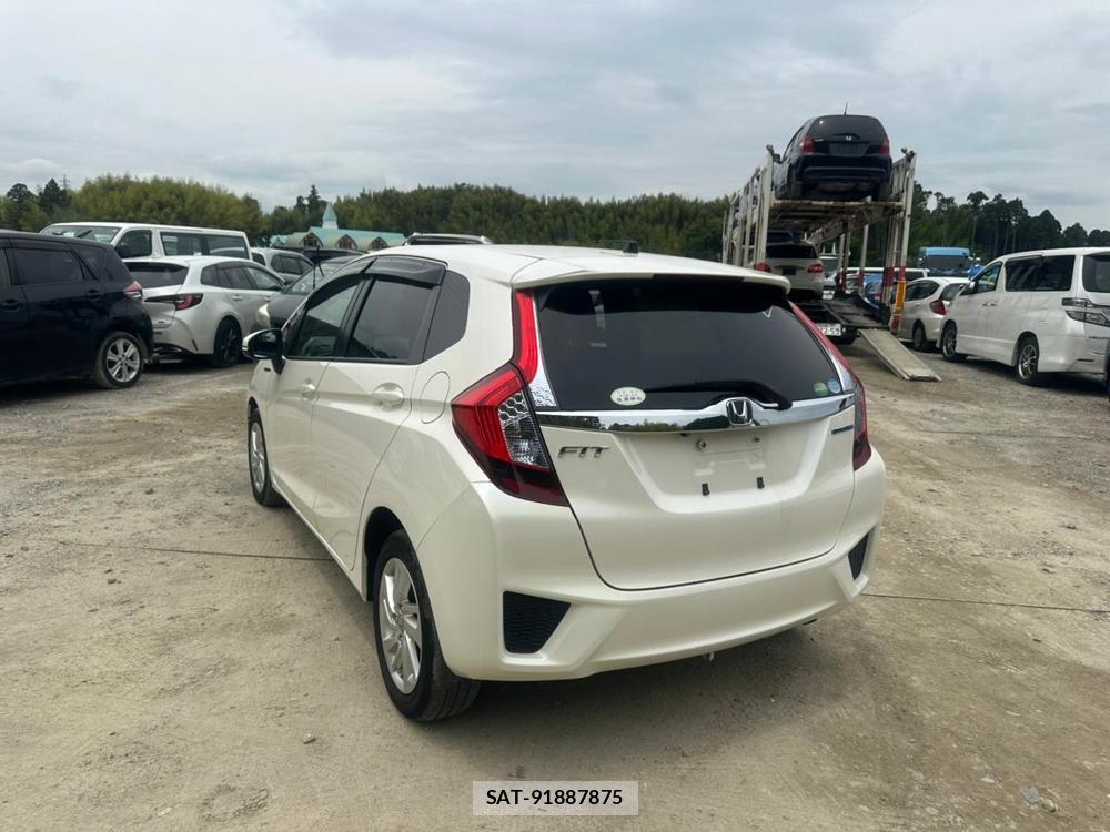 Honda FIT HYBRID 2013 7175272-2
