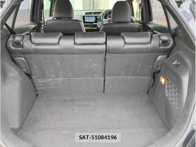 Honda FIT HYBRID 2018-12 7876471-15