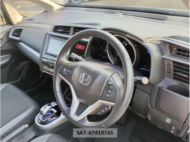 Honda FIT HYBRID 2013-11 7876480-11