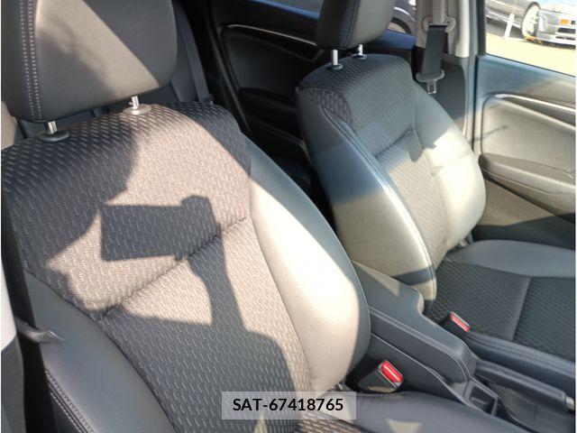 Honda FIT HYBRID 2013-11 7876480-12