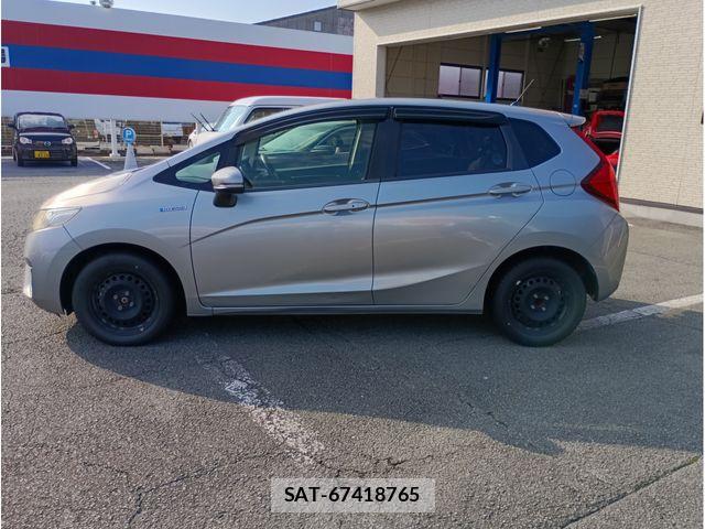Honda FIT HYBRID 2013-11 7876480-3