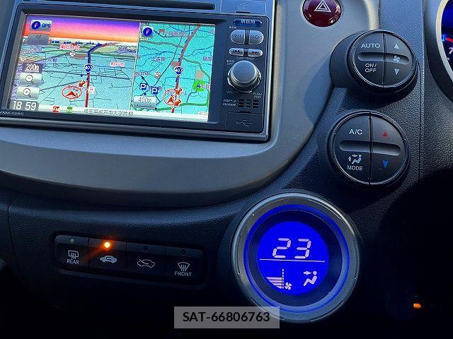 Honda FIT HYBRID 2011-12 7876479-14