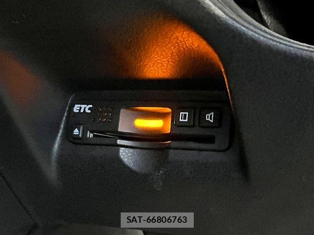 Honda FIT HYBRID 2011-12 7876479-15