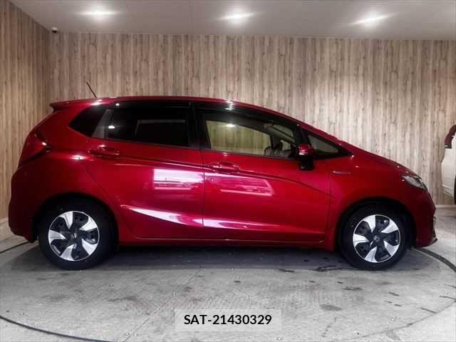 Honda FIT HYBRID 2017-12 7876470-14