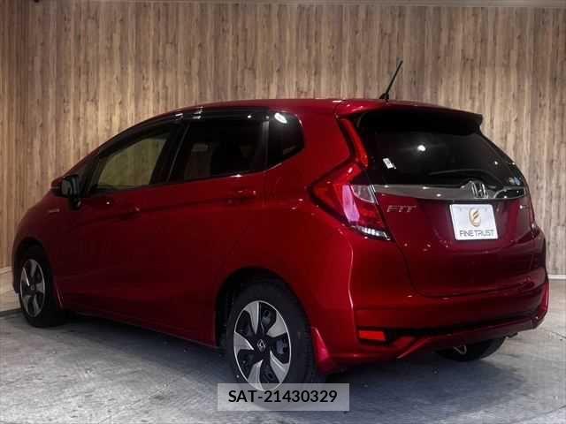 Honda FIT HYBRID 2017-12 7876470-17