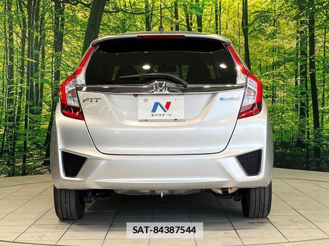 Honda FIT HYBRID 2016-09 7876475-14